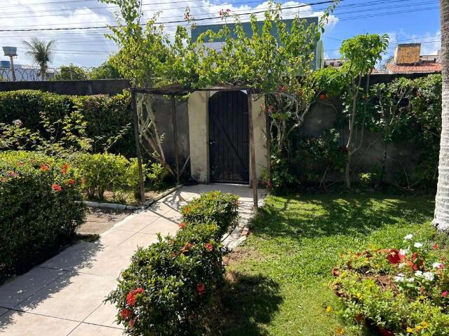 Casa / Sobrado para Venda em Cabo de Santo Agostinho/PE Enseada dos Corais 3 Quartos