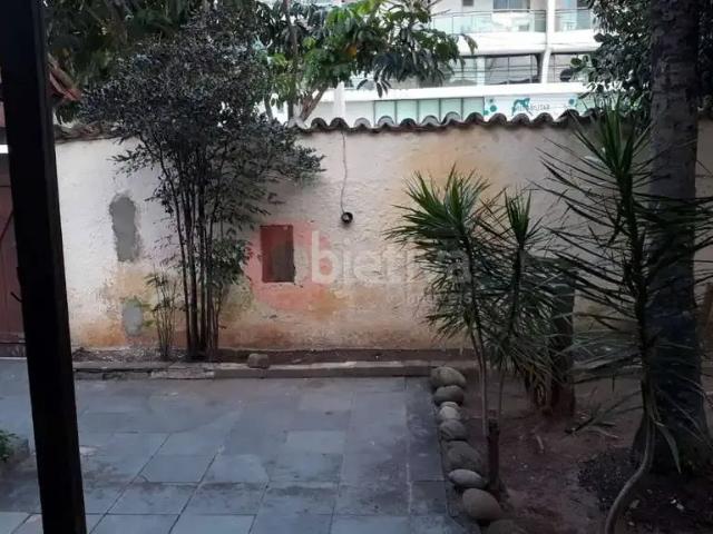 Casa / Sobrado para Venda em Cabo Frio/RJ Braga 4 Quartos