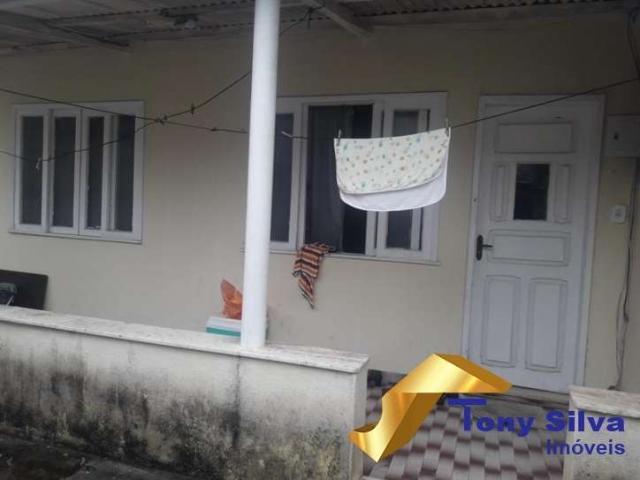 Casa / Sobrado para Venda em Cabo Frio/RJ Centro 6 Quartos