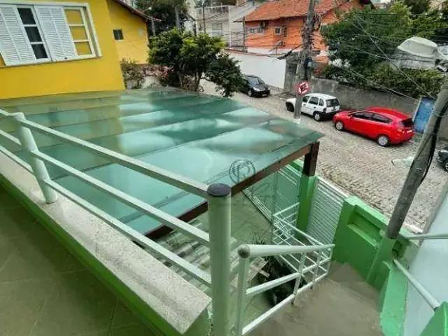 Casa / Sobrado para Venda em Cabo Frio/RJ Centro 9 Quartos