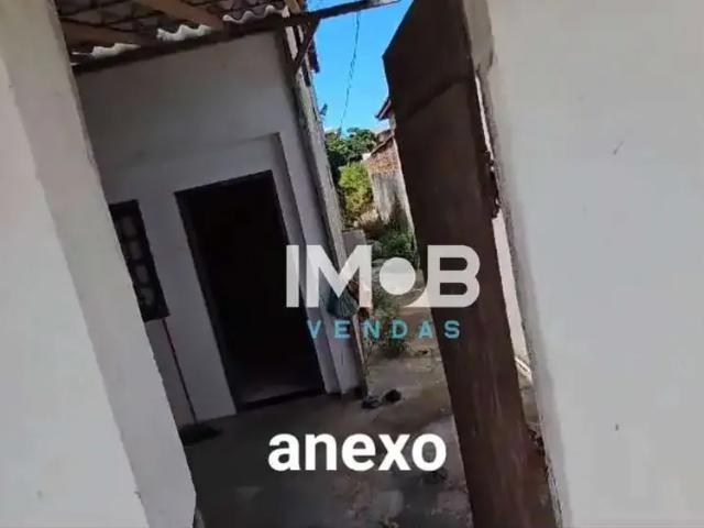 Casa / Sobrado para Venda em Cabo Frio/RJ Foguete 3 Quartos