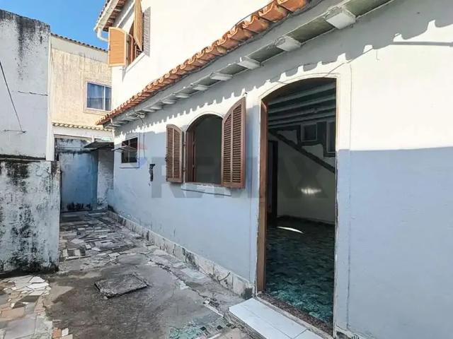 Casa / Sobrado para Venda em Cabo Frio/RJ Jardim Esperança 2 Quartos