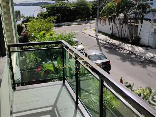Casa / Sobrado para Venda em Cabo Frio/RJ Jardim Excelsior 3 Quartos