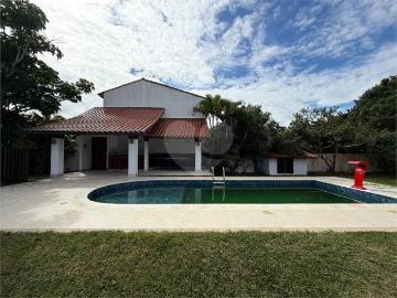 Casa / Sobrado para Venda em Cabo Frio/RJ Ogiva 4 Quartos