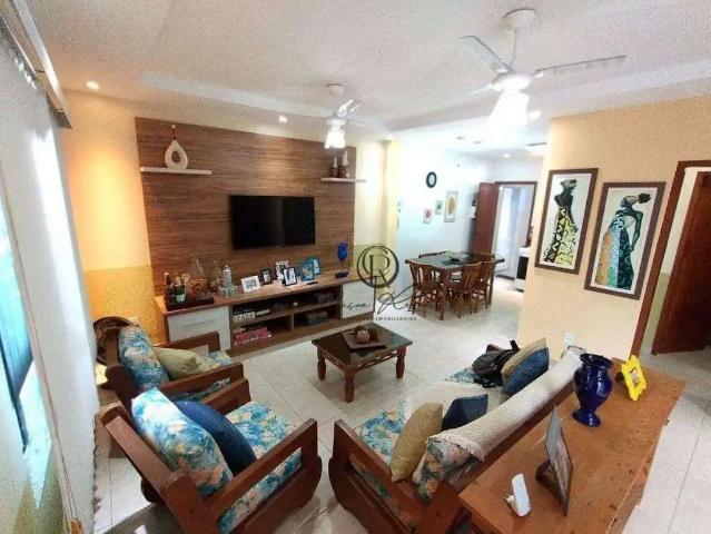 Casa / Sobrado para Venda em Cabo Frio/RJ Ogiva 4 Quartos