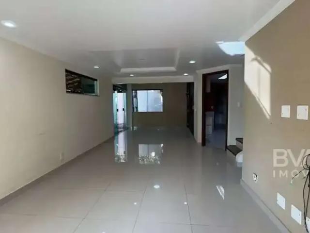 Casa / Sobrado para Venda em Cabo Frio/RJ Palmeiras 3 Quartos