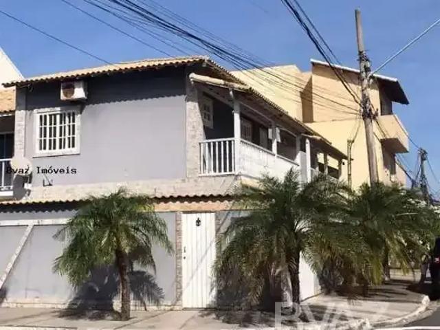 Casa / Sobrado para Venda em Cabo Frio/RJ Palmeiras 2 Quartos