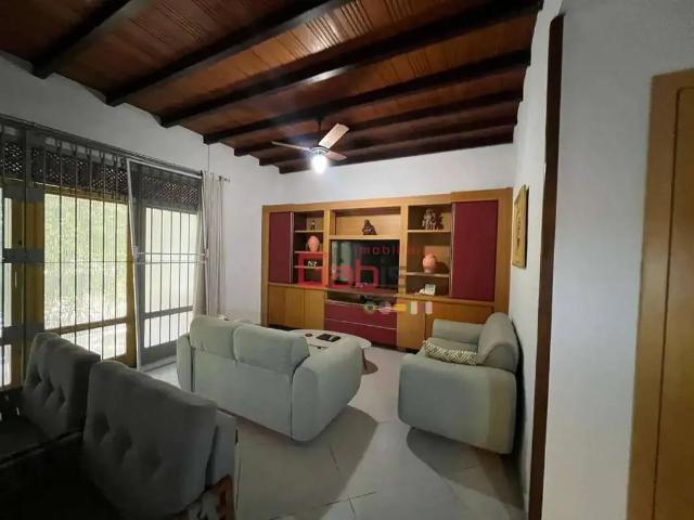 Casa / Sobrado para Venda em Cabo Frio/RJ Passagem 5 Quartos