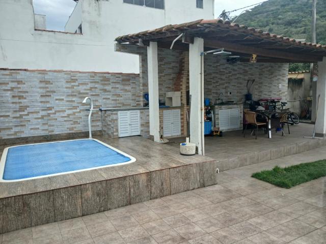 Casa / Sobrado para Venda em Cabo Frio/RJ Peró 2 Quartos