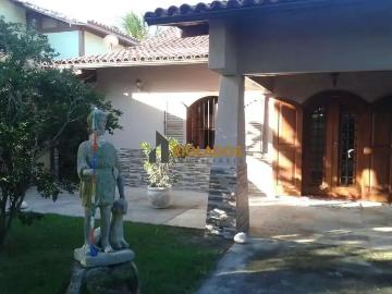 Casa / Sobrado para Venda em Cabo Frio/RJ Peró 3 Quartos