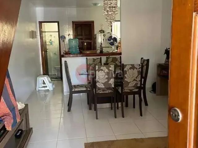 Casa / Sobrado para Venda em Cabo Frio/RJ Peró 3 Quartos
