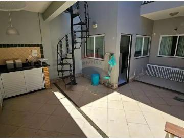 Casa / Sobrado para Venda em Cabo Frio/RJ Peró 5 Quartos