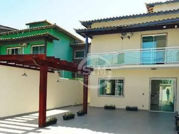 Casa / Sobrado para Venda em Cabo Frio/RJ Portinho 3 Quartos