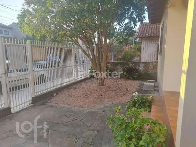 Casa / Sobrado para Venda em Cachoeirinha/RS Vila Parque Brasília 2 Quartos