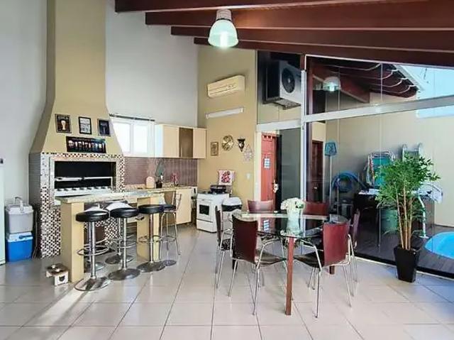 Casa / Sobrado para Venda em Cachoeirinha/RS Vila Parque Brasília 3 Quartos