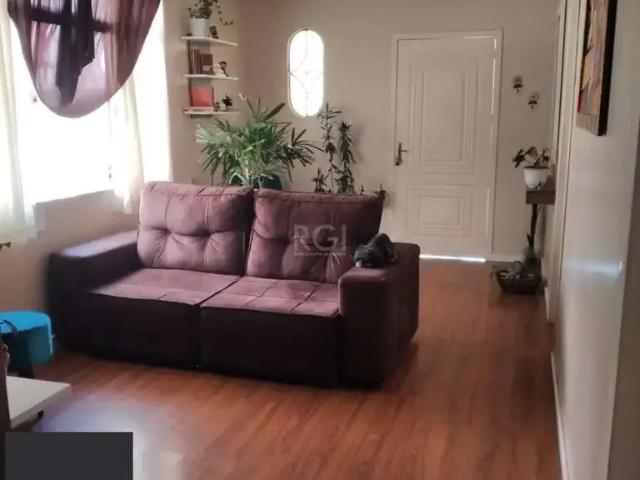 Casa / Sobrado para Venda em Cachoeirinha/RS Vila Silveira Martins 3 Quartos