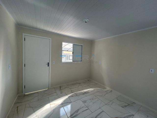 Casa / Sobrado para Venda em Cachoeirinha/RS COHAB 3 Quartos