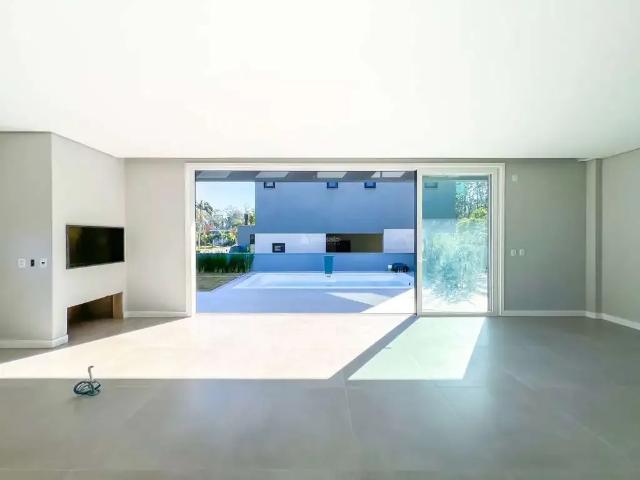 Casa / Sobrado para Venda em Cachoeirinha/RS Distrito Industrial 3 Quartos