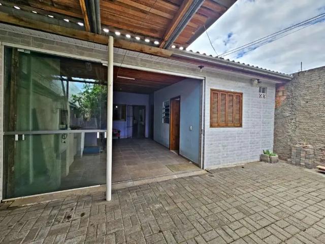 Casa / Sobrado para Venda em Cachoeirinha/RS Jardim do Bosque 3 Quartos