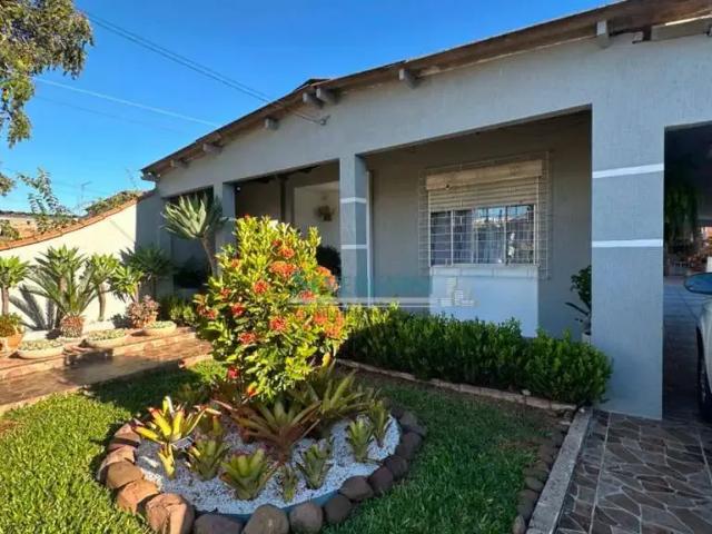 Casa / Sobrado para Venda em Cachoeirinha/RS Parque Granja Esperança 3 Quartos