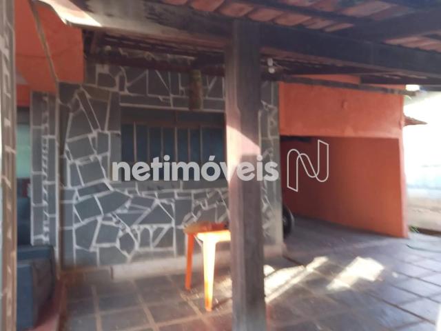 Casa / Sobrado para Venda em Caetanópolis/MG Centro 4 Quartos