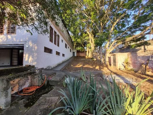 Casa / Sobrado para Venda em Caieiras/SP Laranjeiras 4 Quartos