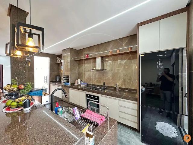 Casa / Sobrado para Venda em Caldas Novas/GO Thermas Veraneio 3 Quartos