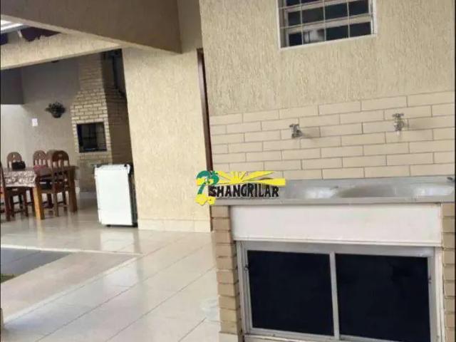 Casa / Sobrado para Venda em Caldas Novas/GO Bandeirante 4 Quartos