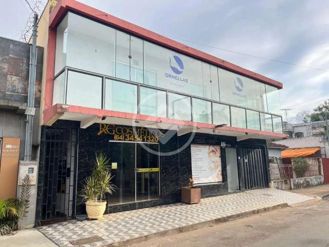 Casa / Sobrado para Venda em Caldas Novas/GO Centro 6 Quartos