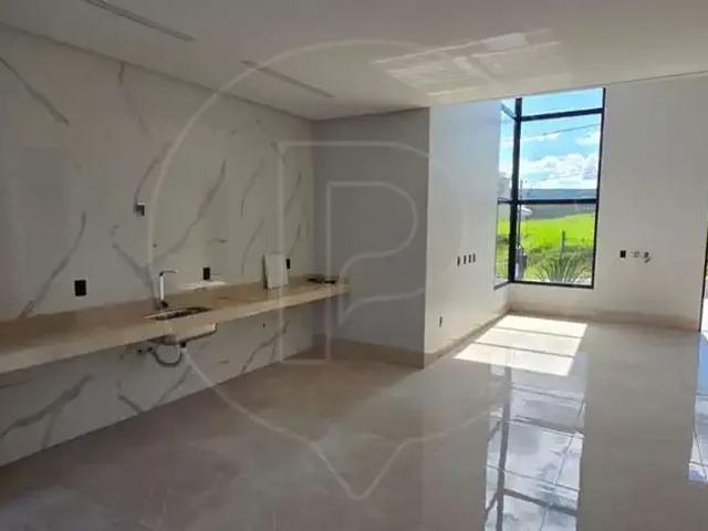 Casa / Sobrado para Venda em Caldas Novas/GO Cidade das Flores 3 Quartos