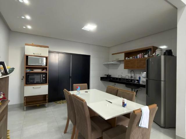 Casa / Sobrado para Venda em Caldas Novas/GO Estância Chácara Itapema 3 Quartos