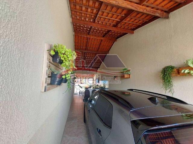 Casa / Sobrado para Venda em Caldas Novas/GO Estância Itaguaí 3 Quartos