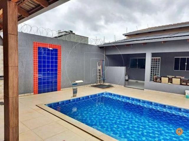 Casa / Sobrado para Venda em Caldas Novas/GO Estância Itaguaí 4 Quartos