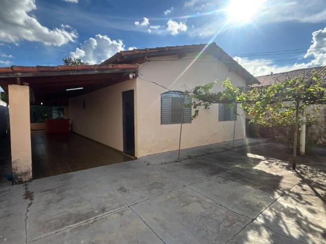 Casa / Sobrado para Venda em Caldas Novas/GO Estância Itaici 1 Quartos