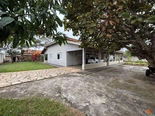 Casa / Sobrado para Venda em Caldas Novas/GO Estância Itanhangá 4 Quartos