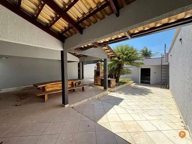 Casa / Sobrado para Venda em Caldas Novas/GO Itaguaí II 3 Quartos