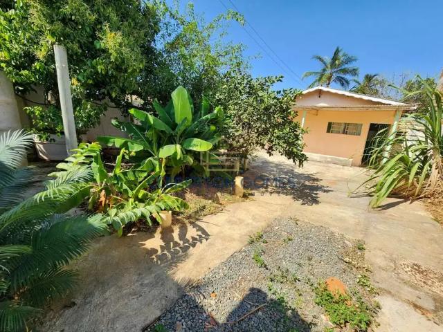Casa / Sobrado para Venda em Caldas Novas/GO Mansões Águas Quentes 2 Quartos