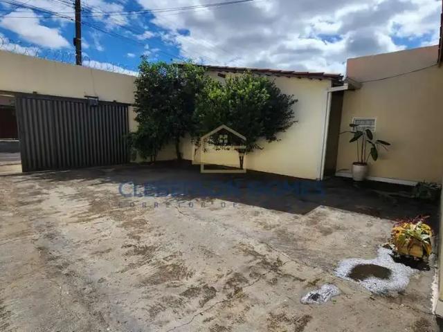 Casa / Sobrado para Venda em Caldas Novas/GO Residencial Recanto das Águas 3 Quartos