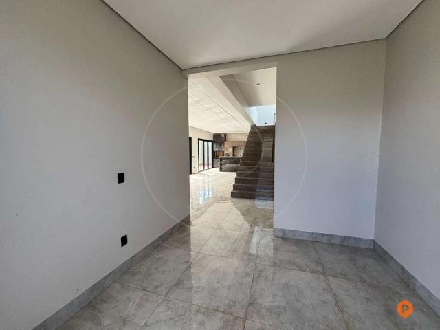 Casa / Sobrado para Venda em Caldas Novas/GO Setor Lago Sul 4 Quartos