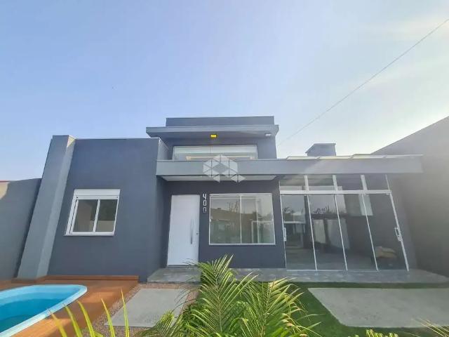 Casa / Sobrado para Venda em Capão da Canoa/RS Araça 3 Quartos