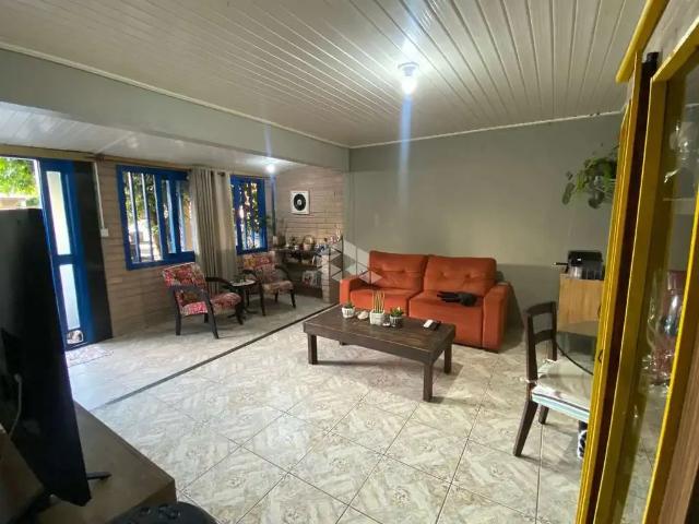 Casa / Sobrado para Venda em Capão da Canoa/RS Araça 4 Quartos
