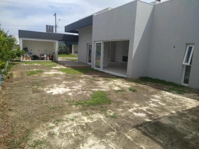 Casa / Sobrado para Venda em Capão da Canoa/RS Araça 4 Quartos