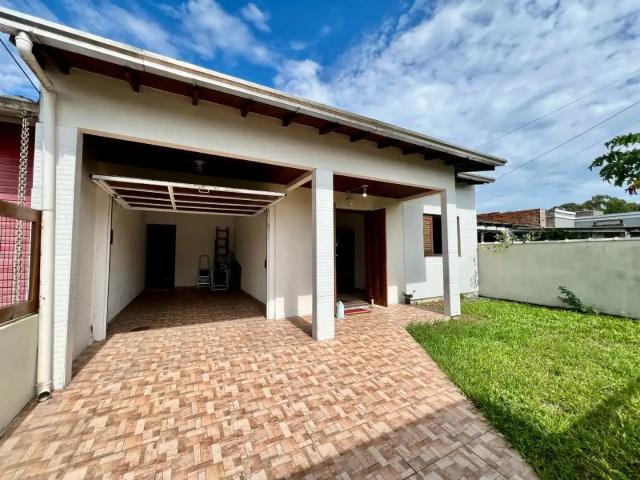 Casa / Sobrado para Venda em Capão da Canoa/RS Capão Novo 3 Quartos