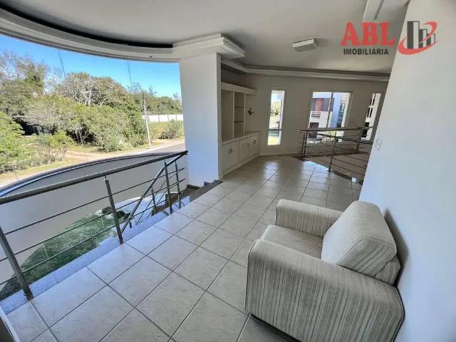 Casa / Sobrado para Venda em Capão da Canoa/RS Centro 4 Quartos