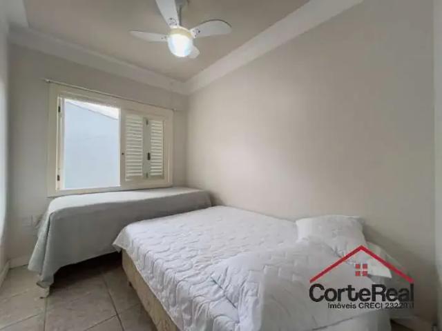 Casa / Sobrado para Venda em Capão da Canoa/RS Centro 4 Quartos