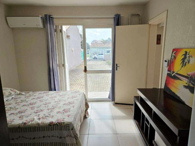 Casa / Sobrado para Venda em Capão da Canoa/RS Centro 2 Quartos