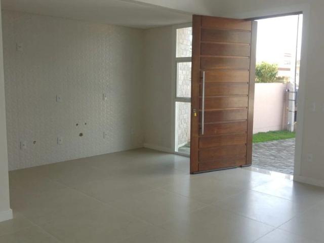 Casa / Sobrado para Venda em Capão da Canoa/RS Zona Norte 3 Quartos