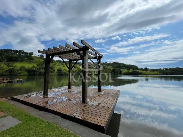 Casa / Sobrado para Venda em Capitão Leônidas Marques/PR Zona Rural 4 Quartos
