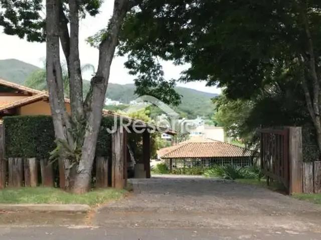 Casa / Sobrado para Venda em Capitólio/MG Escarpas do Lago 1 Quartos