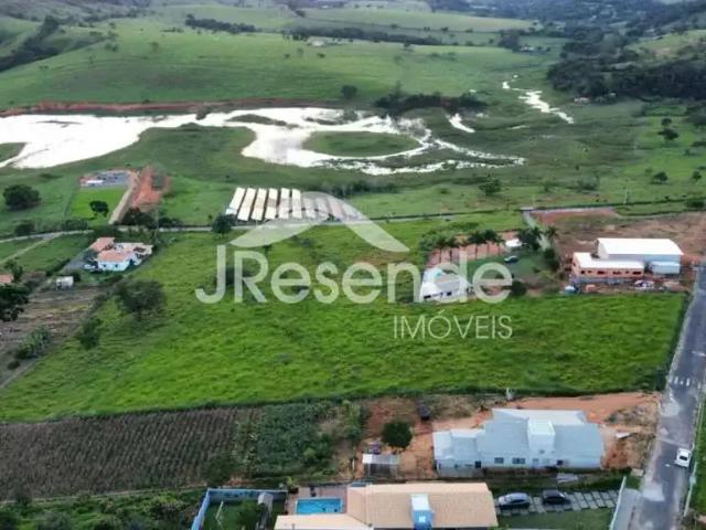Casa / Sobrado para Venda em Capitólio/MG Escarpas do Lago 3 Quartos